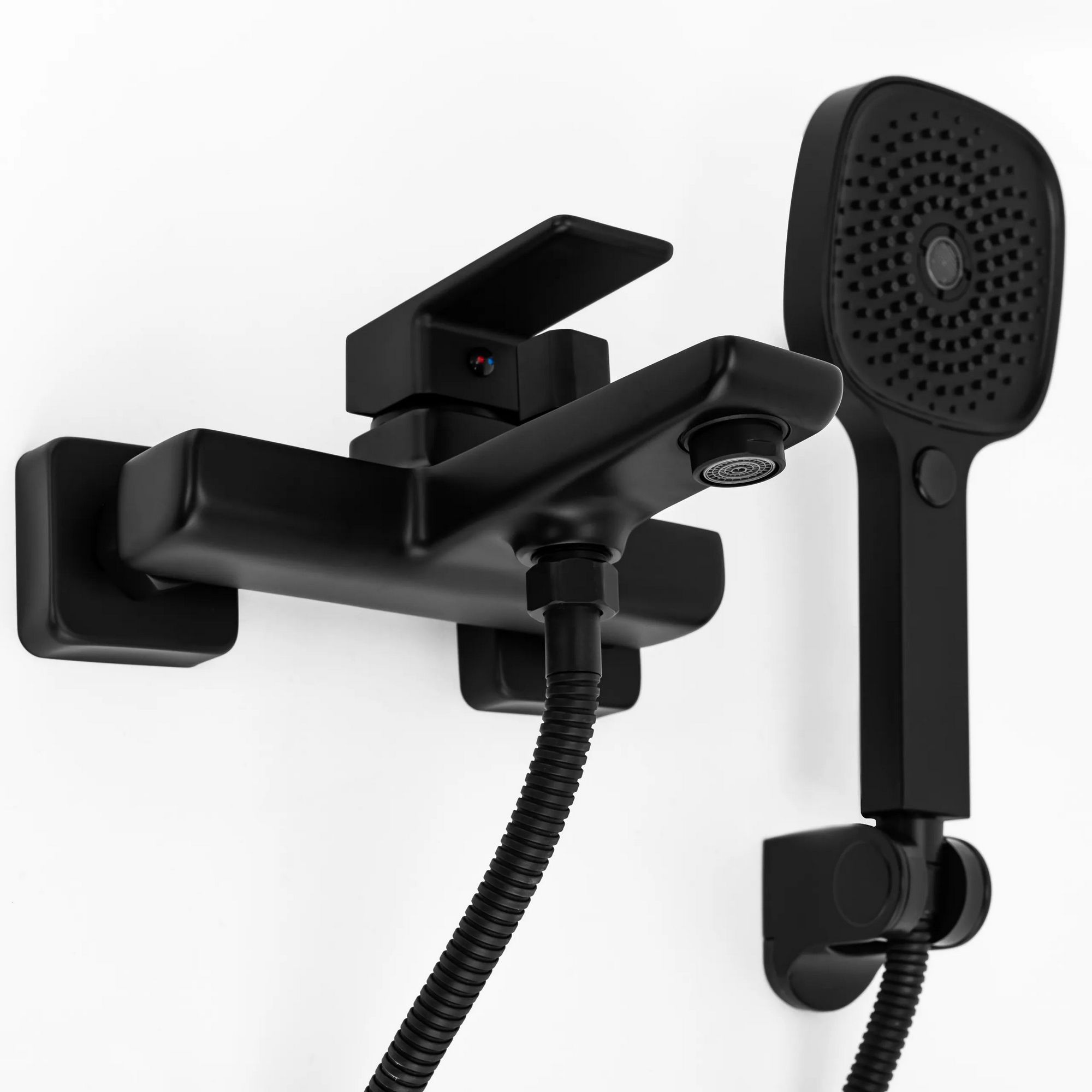 Смеситель для ванны Rea Orix Black, REA-B5133