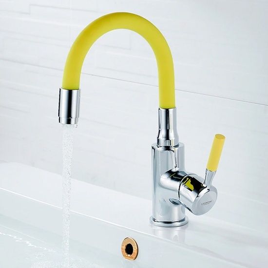 Смеситель для умывальника с гибким изливом желтый/хром Ledeme L1399-4