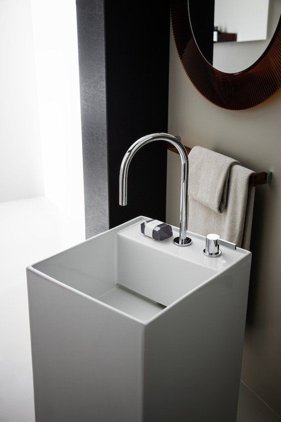 Свободностоящая раковина Laufen Kartell 37,5x43,5, 8.1133.1.000.112.1