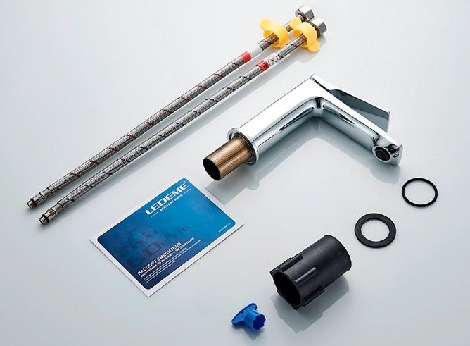 Смеситель для умывальника Ledeme L1075